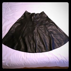 Black Guess faux leather skirt